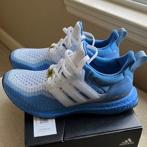 Adidas UltraBoost DNA Women’s 6.5